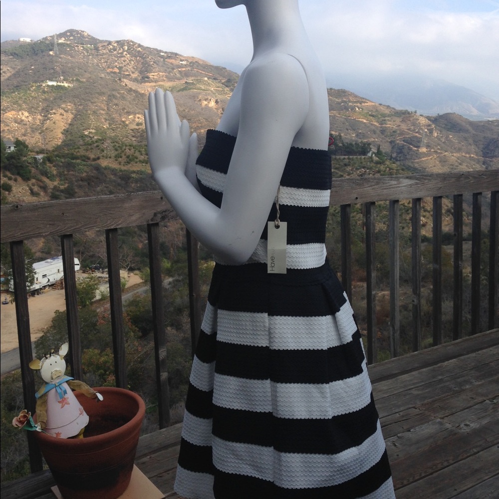 Have PLUS strapless party dress - Picture 2 of 3